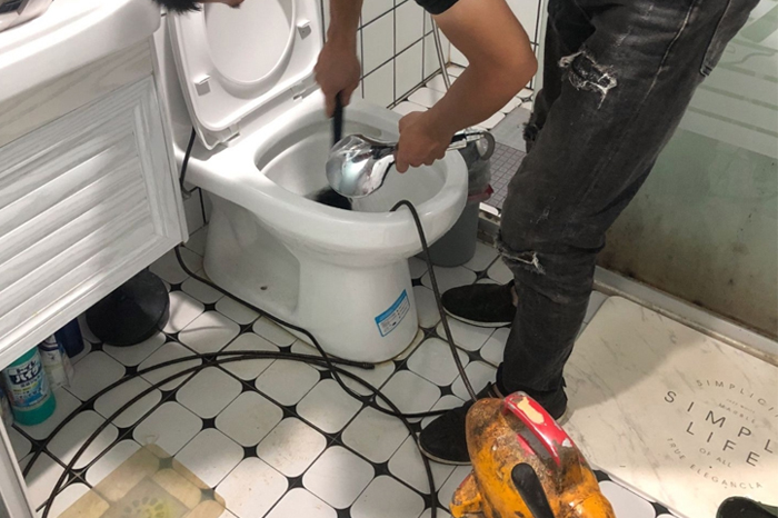 叉河镇疏通下水道