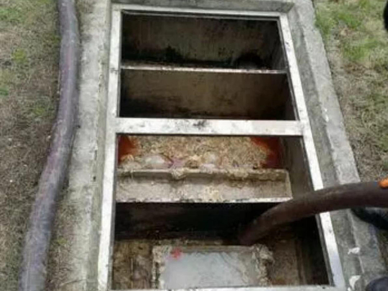 叉河镇隔油池清理